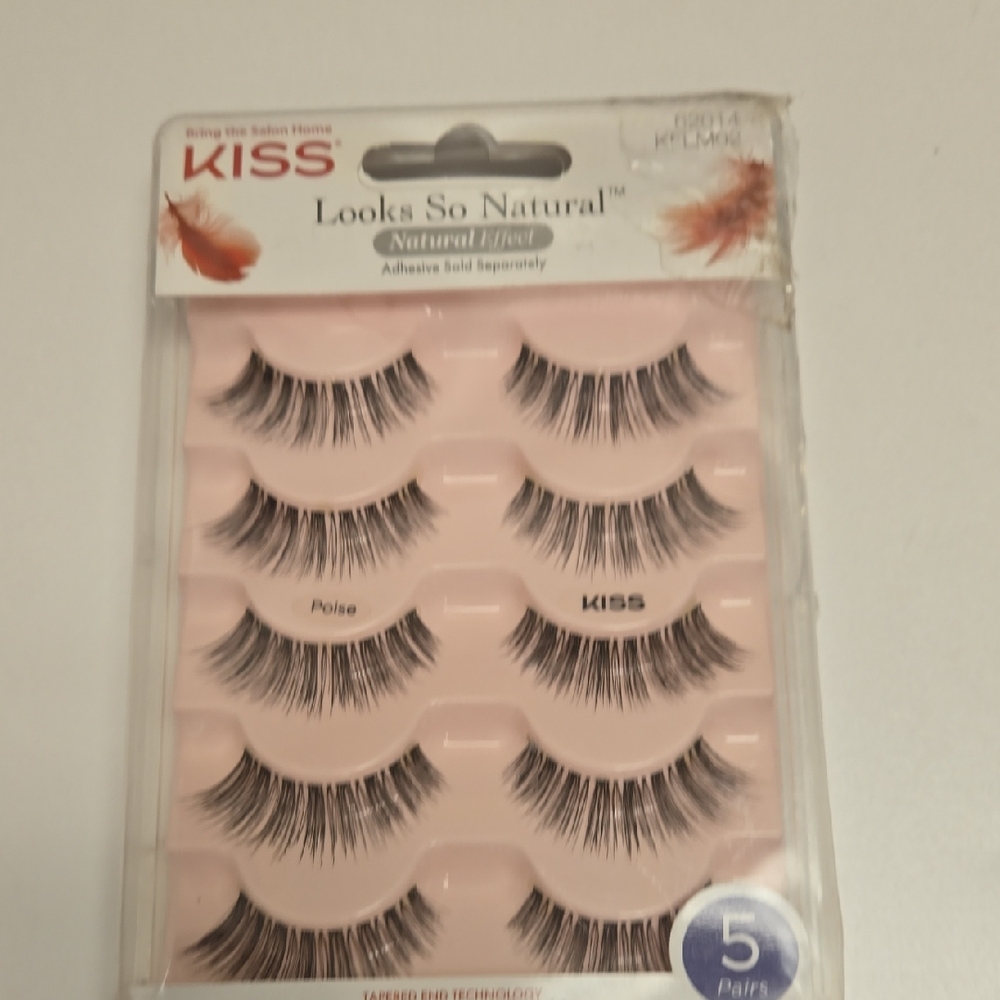 KISS Natural Fiber Eyelashes - Black. Poise